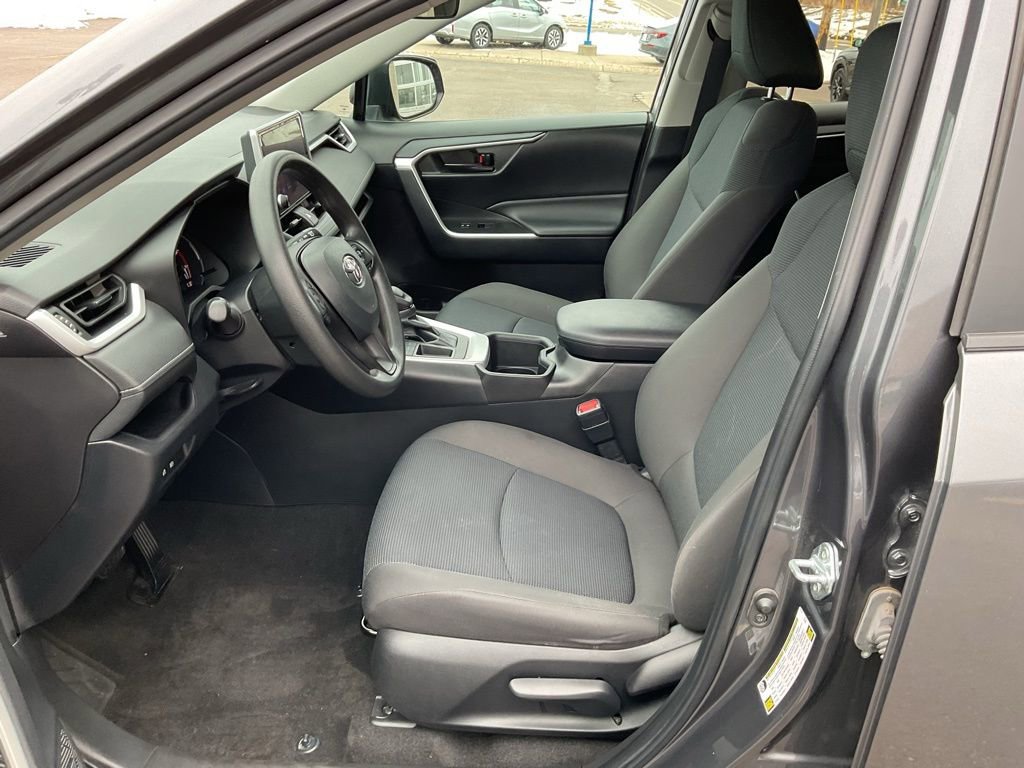 Used 2023 Toyota RAV4 LE image 10