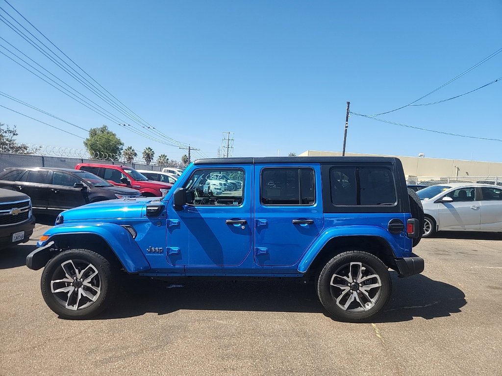 Used 2024 Jeep Wrangler Unlimited AWD/4WD image 10