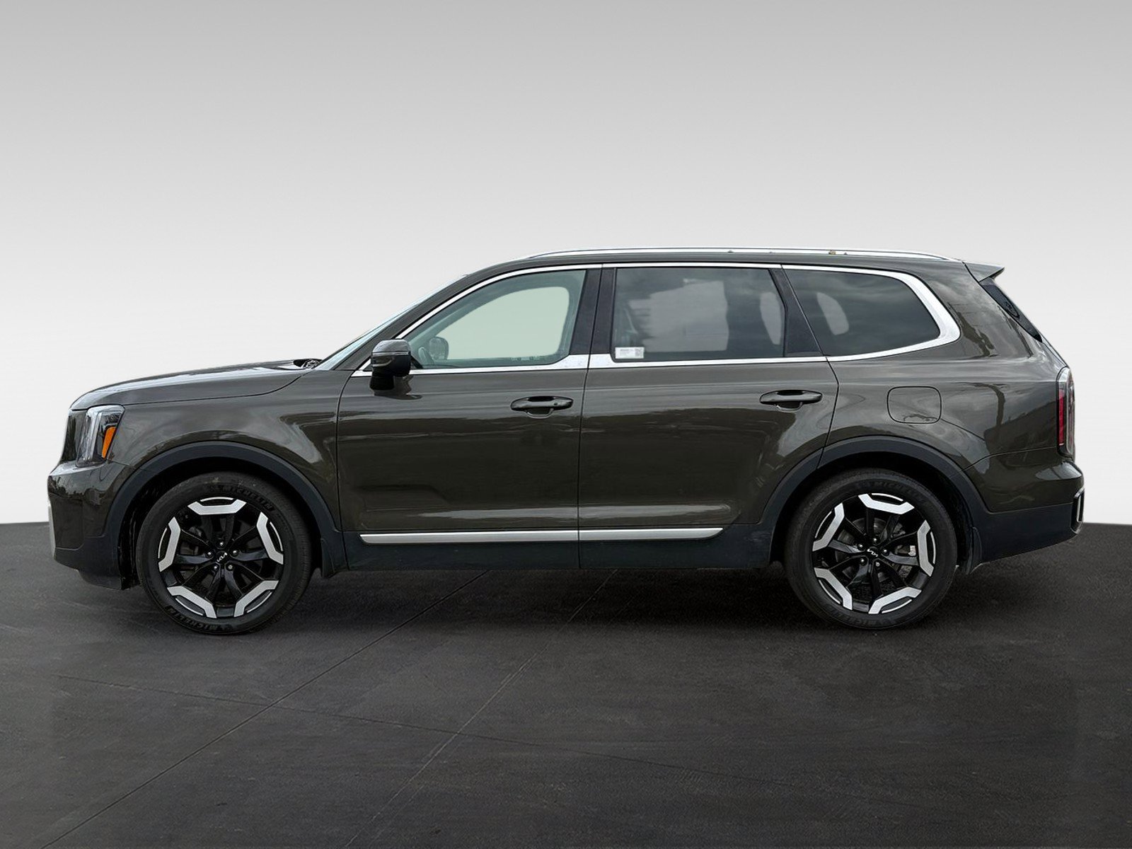 Used 2023 Kia Telluride EX AWD/4WD image 8