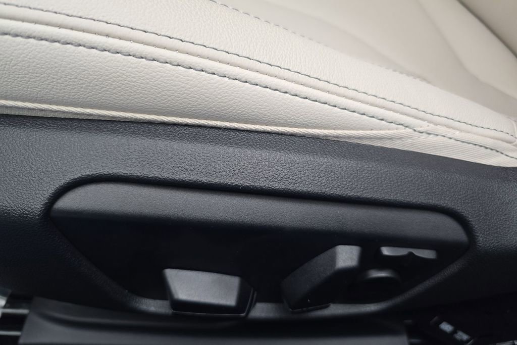 New 2026 BMW Z4 sDrive30i w/ Premium Package image 13