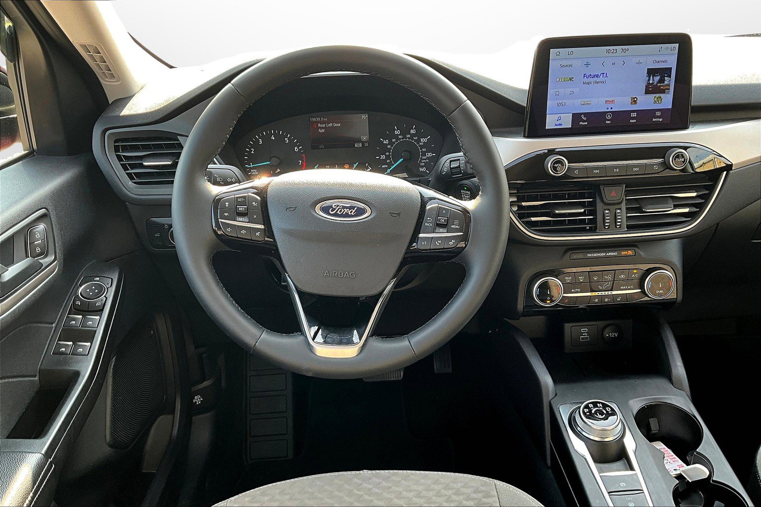 Used 2022 Ford Escape SE w/ SE Sport Appearance Package AWD/4WD image 5