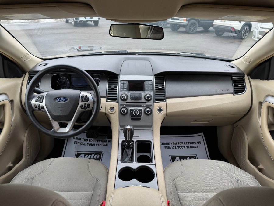 Used 2017 Ford Taurus SE image 20