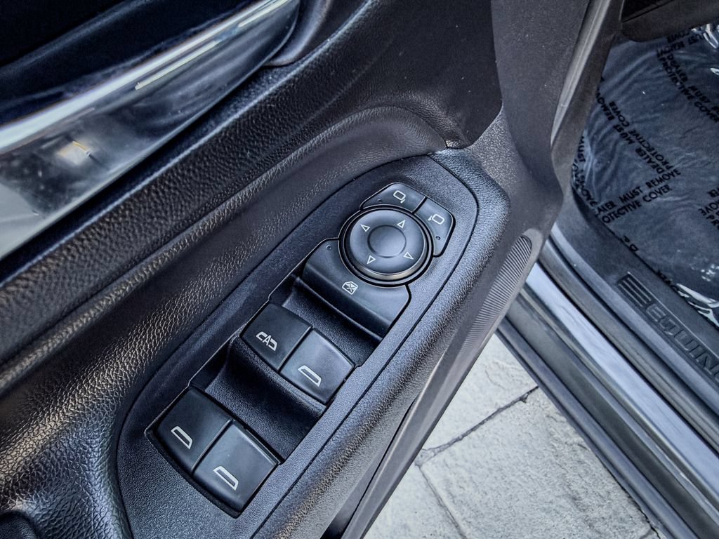 Used 2020 Chevrolet Equinox LT FWD image 10