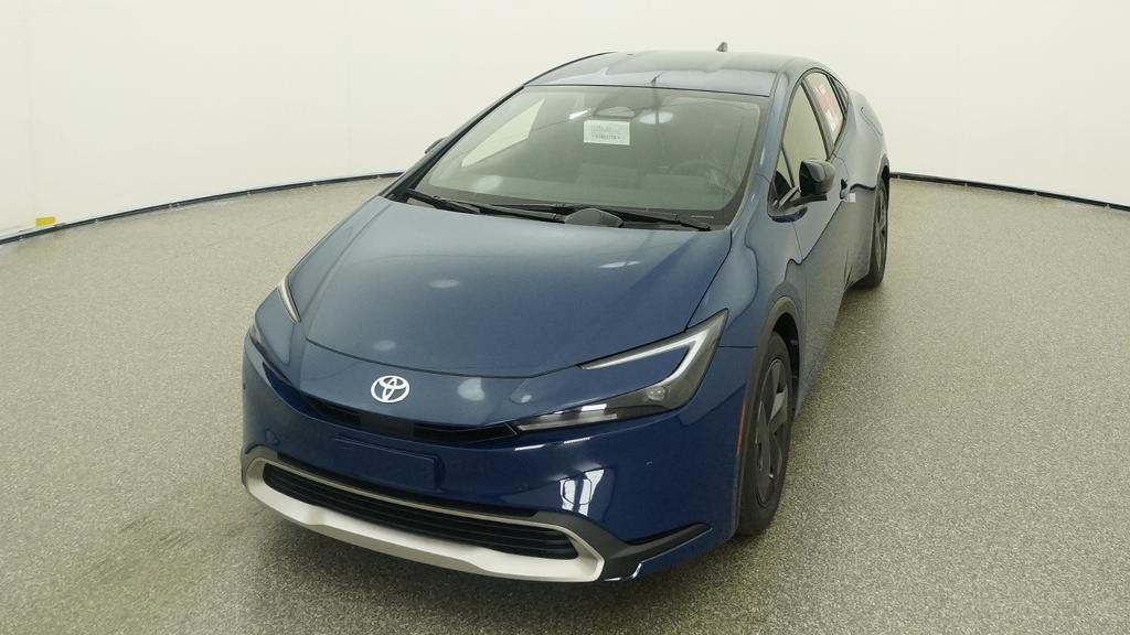 New 2027 Toyota Prius Plug-In Hybrid FWD image 16