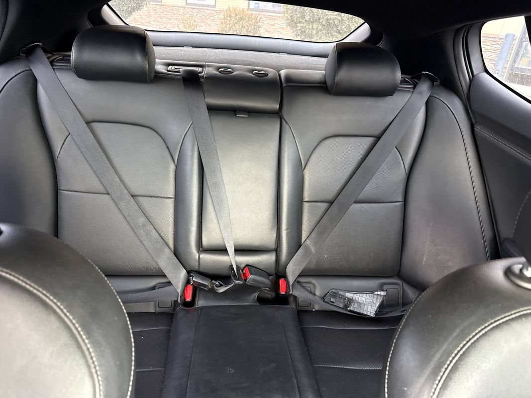 Used 2019 Kia Stinger GT1 AWD/4WD image 34