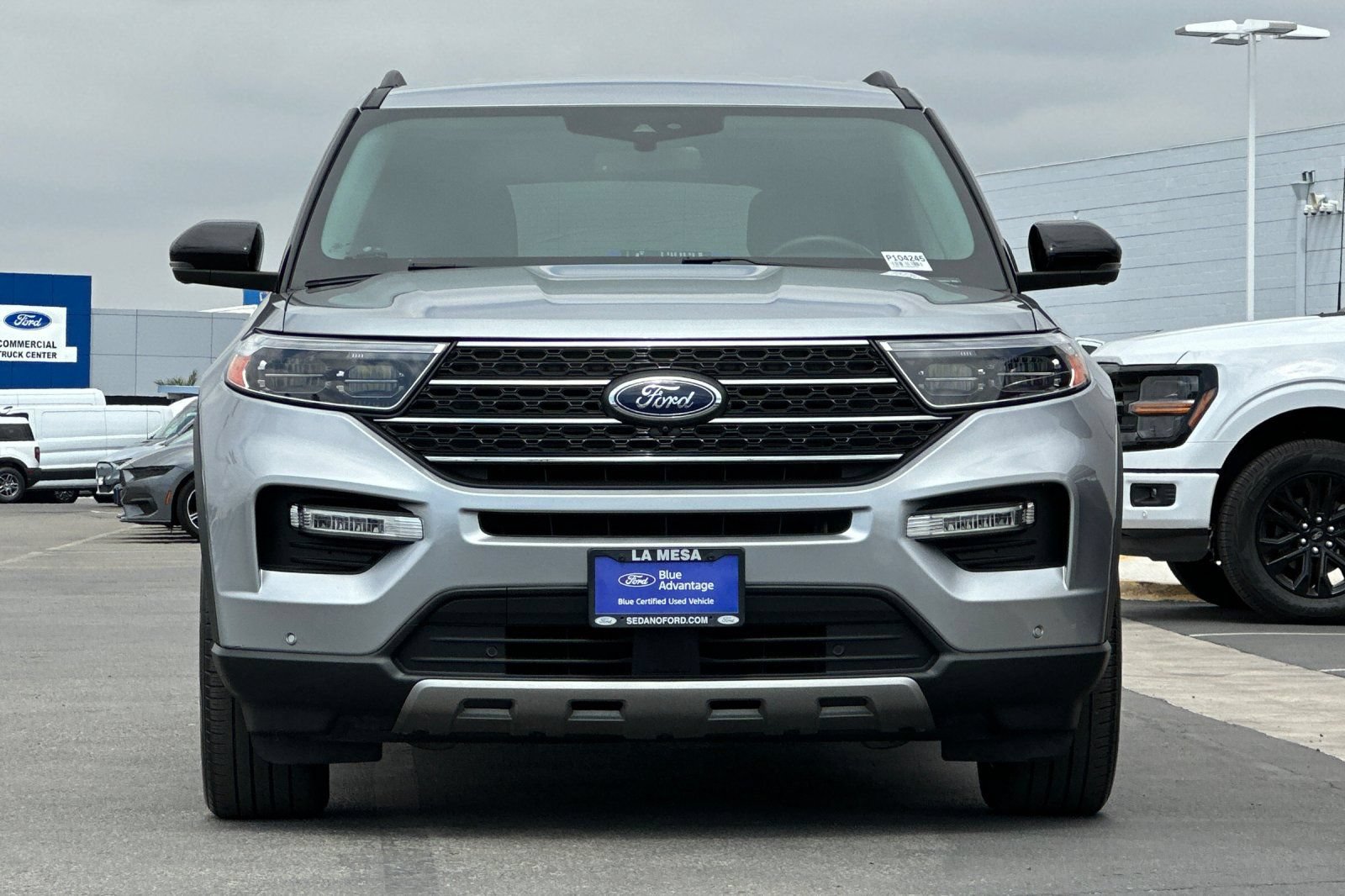 Certified 2022 Ford Explorer XLT w/ Equipment Group 202A RWD image 8