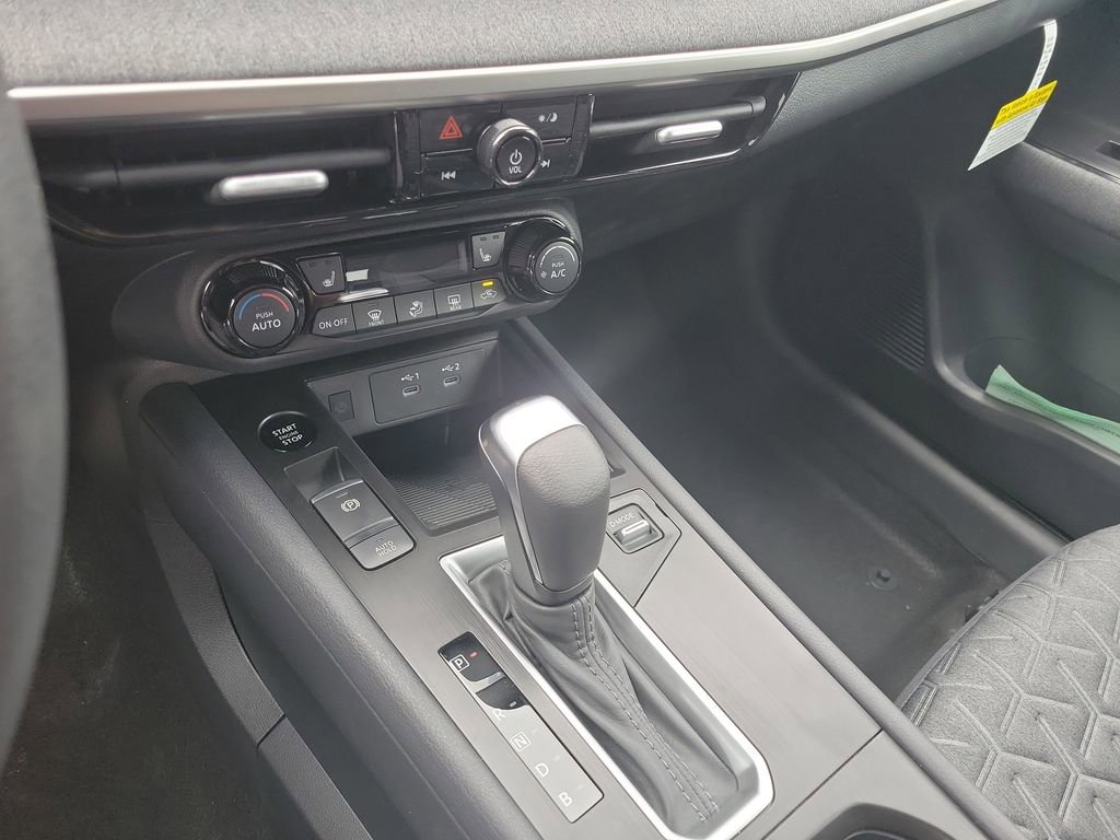 New 2026 Nissan Kicks SV image 29