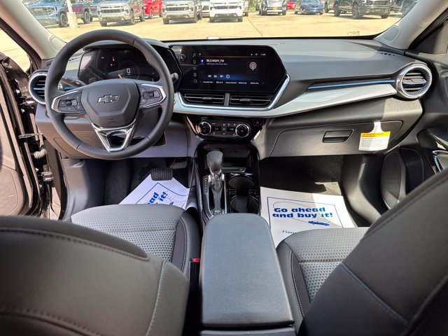 New 2026 Chevrolet Trax LT w/ Sunroof Package FWD image 21