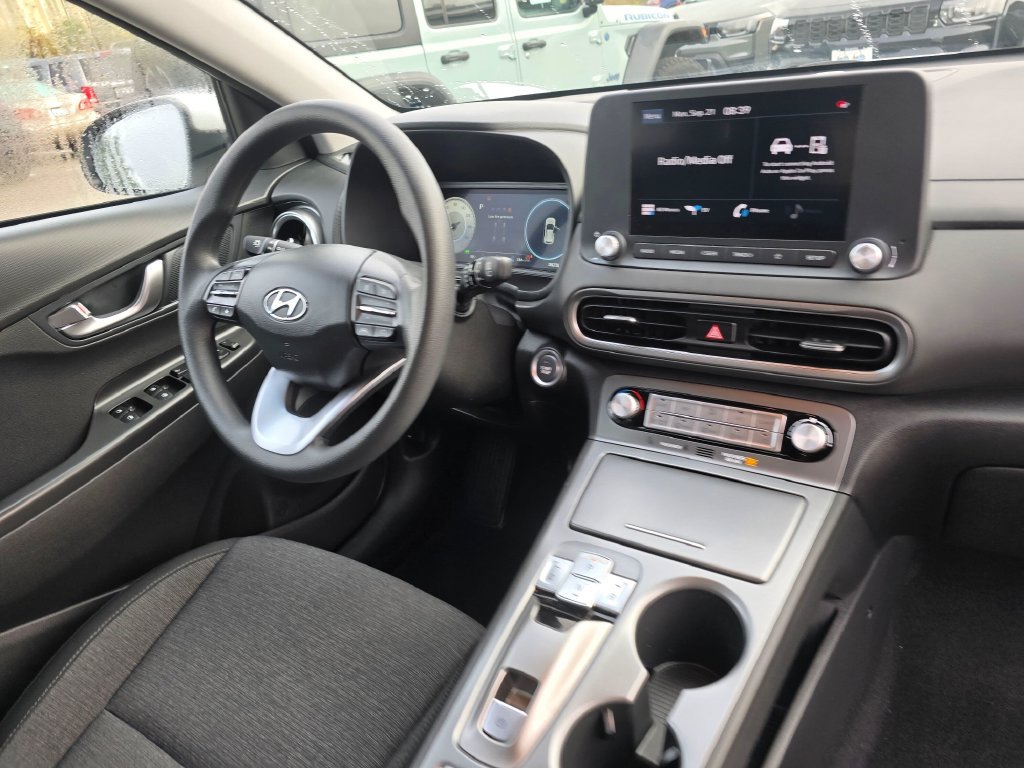 Used 2023 Hyundai Kona SE FWD image 10
