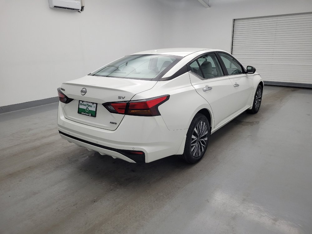 Used 2024 Nissan Altima 2.5 SV AWD/4WD image 9