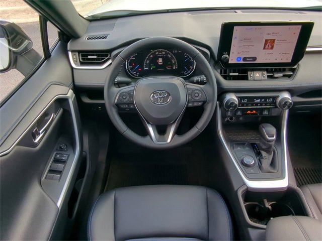 Used 2025 Toyota RAV4 XSE image 19