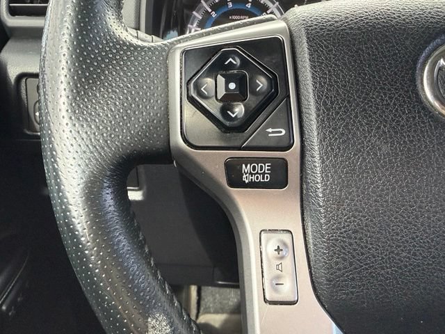 Used 2016 Toyota 4Runner Limited AWD/4WD image 28