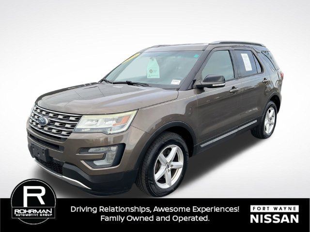 Used 2016 Ford Explorer XLT w/ Equipment Group 201A AWD/4WD image 4