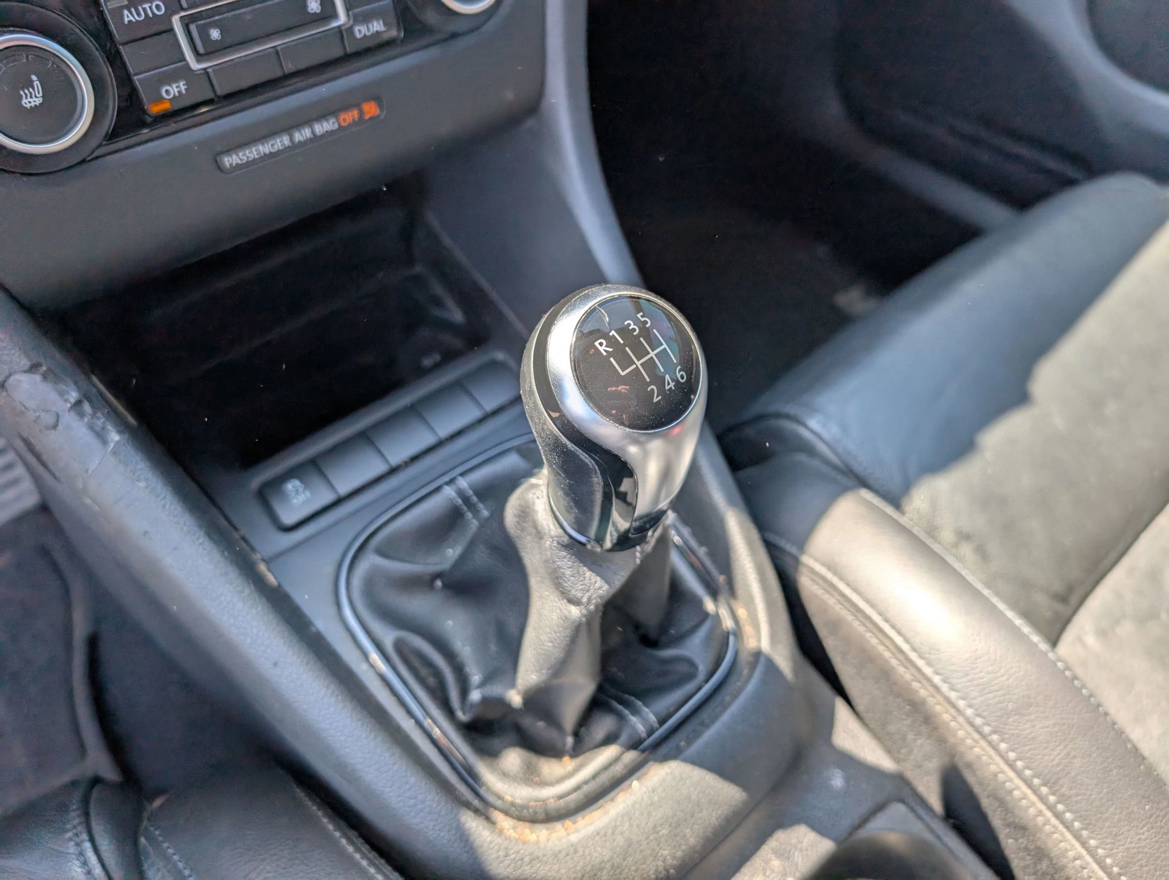 Used 2012 Volkswagen Golf R 2-Door image 16