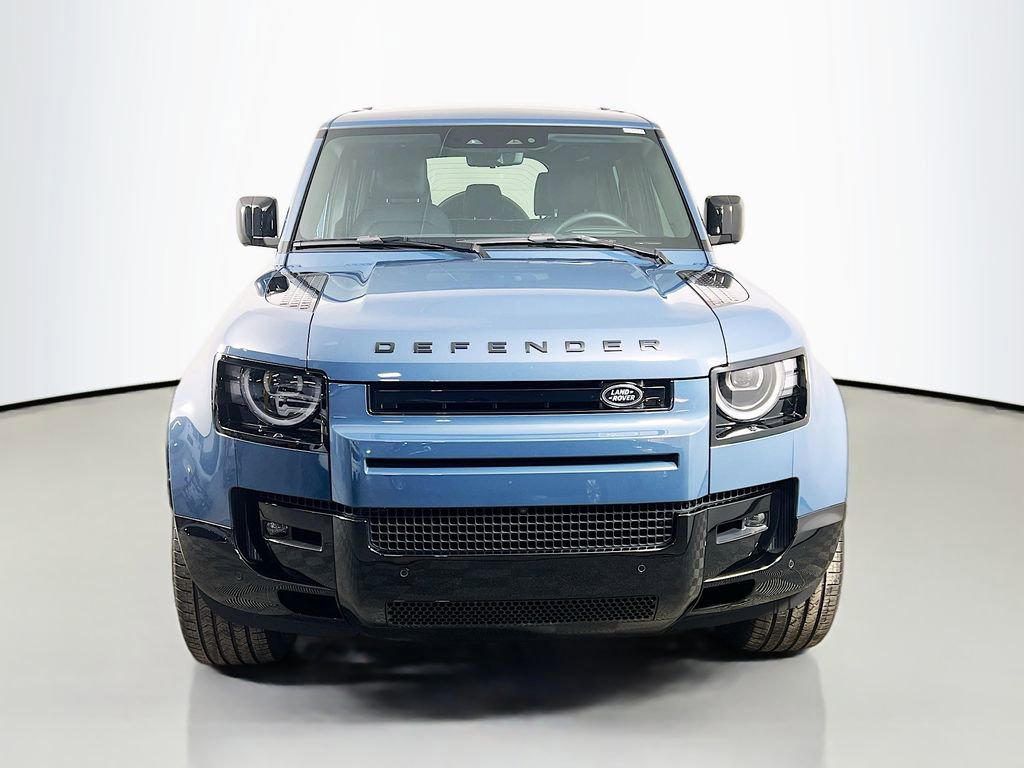 Used 2026 Land Rover Defender 110 X-Dynamic SE AWD/4WD image 2