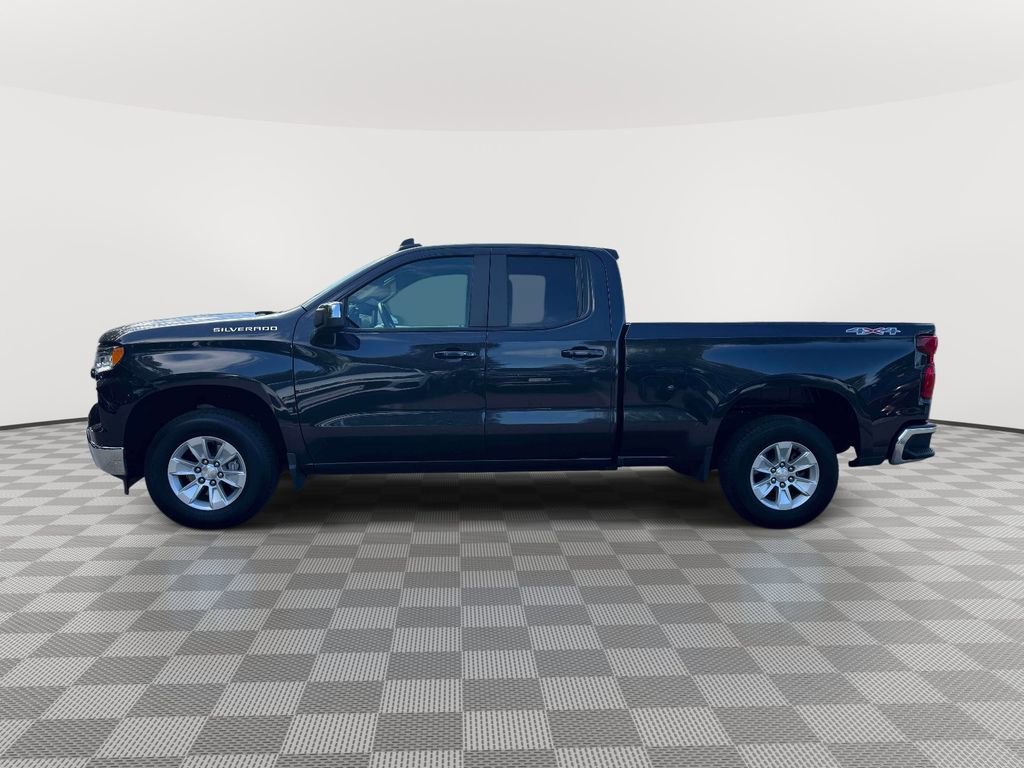 Used 2023 Chevrolet Silverado 1500 LT AWD/4WD image 4