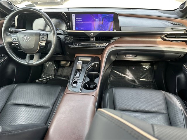 Used 2023 Toyota Crown Limited image 15