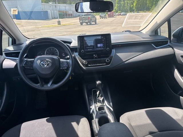 Used 2022 Toyota Corolla LE image 13