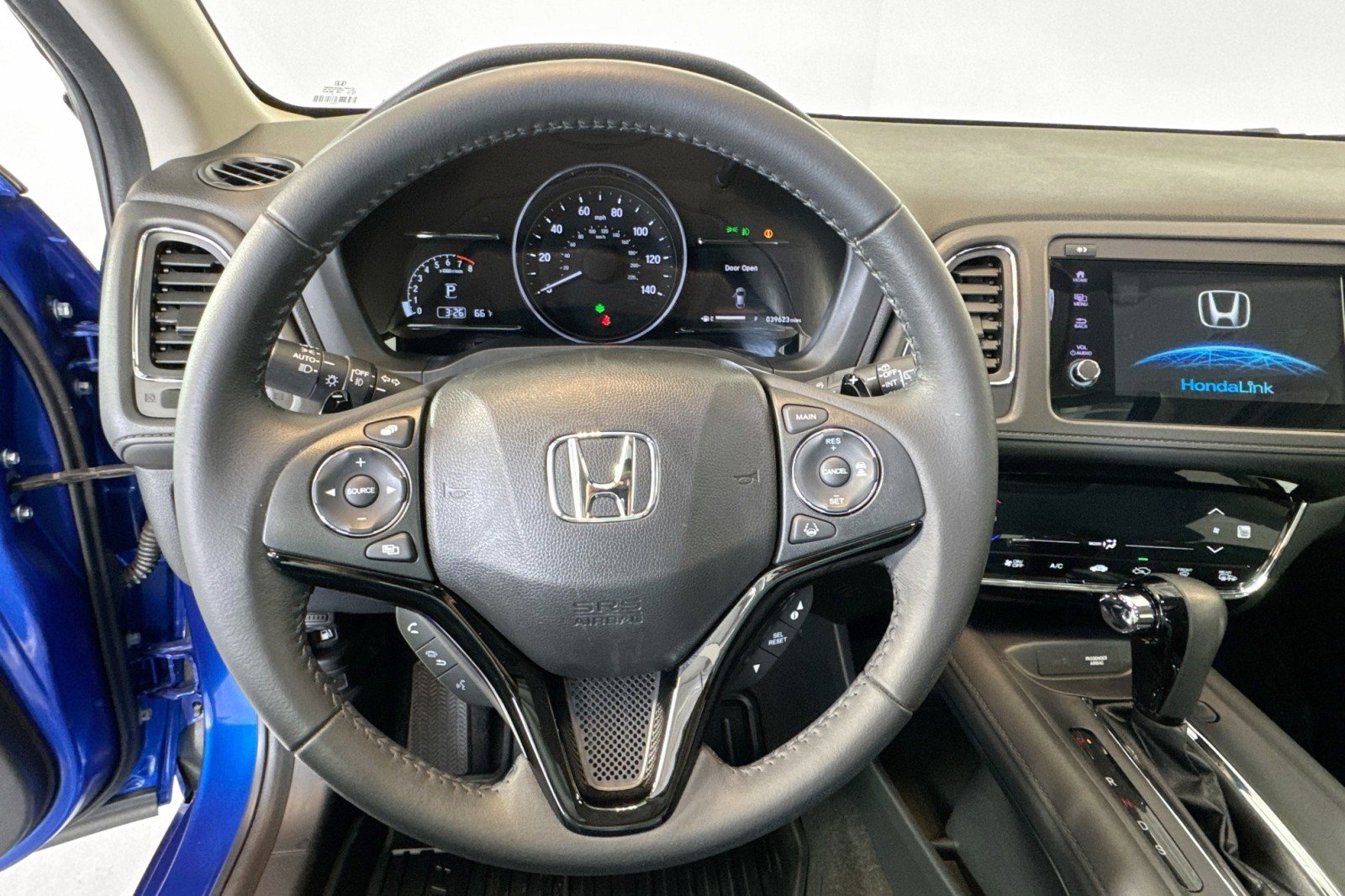 Used 2019 Honda HR-V Touring image 11