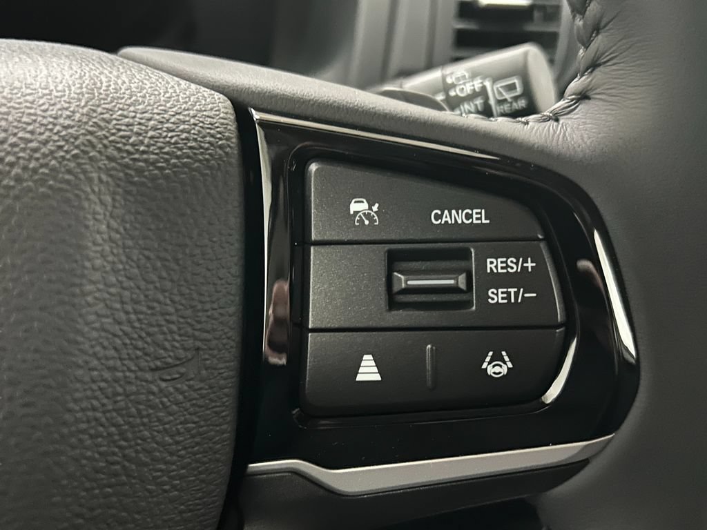 Used 2026 Honda Odyssey EX-L image 13