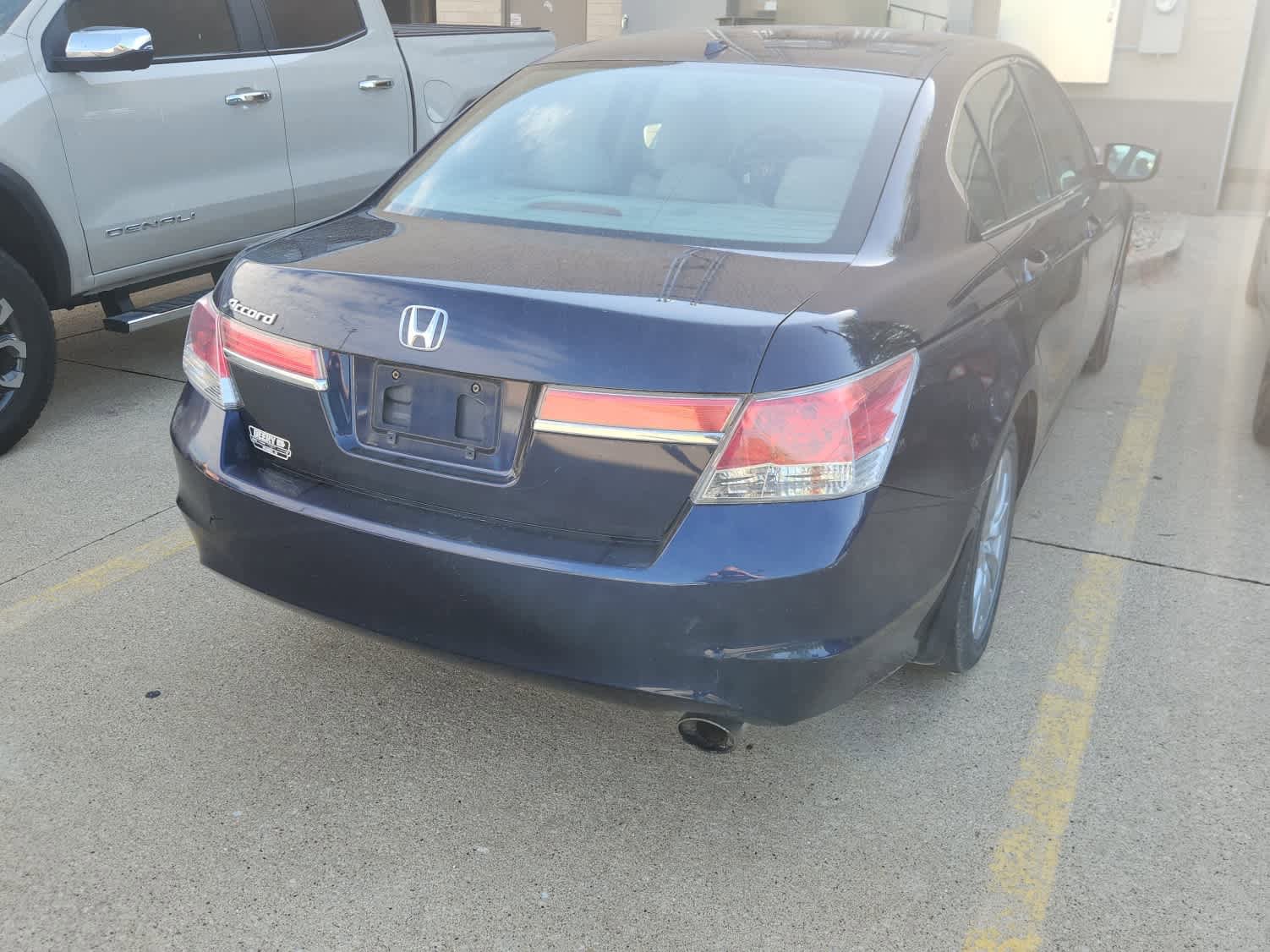 Used 2011 Honda Accord EX-L image 5