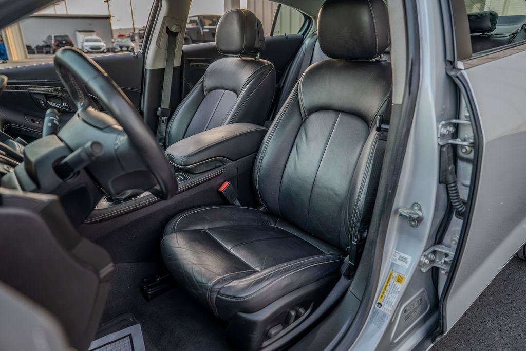 Used 2014 Buick LaCrosse Leather w/ Driver Confidence Package FWD image 13