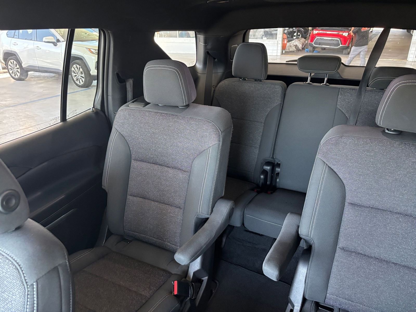 Used 2025 Chevrolet Traverse LT AWD/4WD image 43