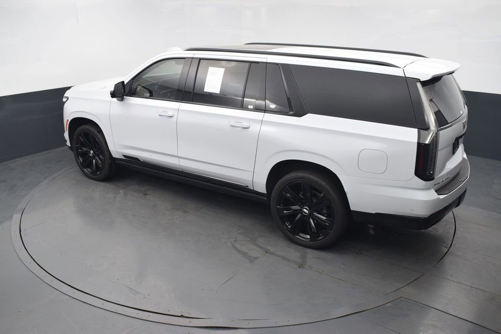 Certified 2026 Cadillac Escalade ESV Sport w/ Touring Package AWD/4WD image 43