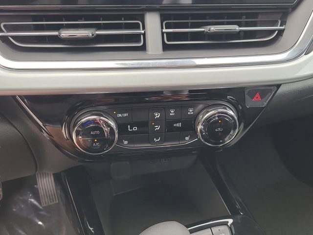 New 2026 Chevrolet Trax LT w/ Driver Confidence Package image 33