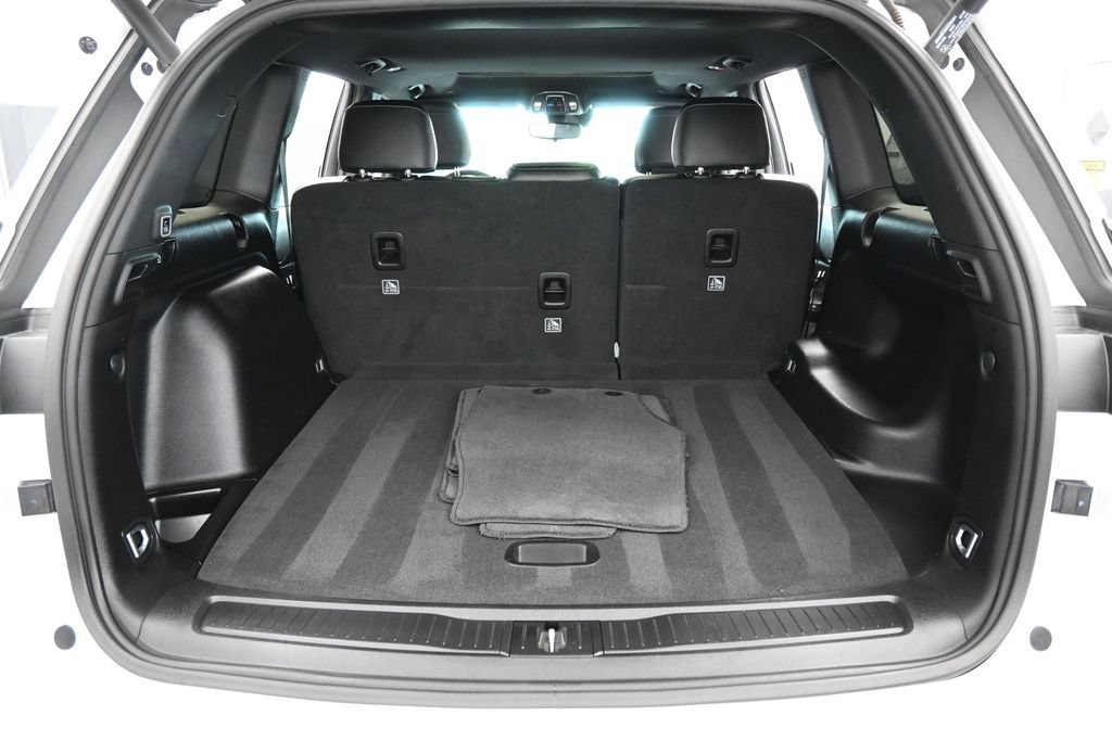 Used 2024 Jeep Grand Cherokee Altitude RWD image 34