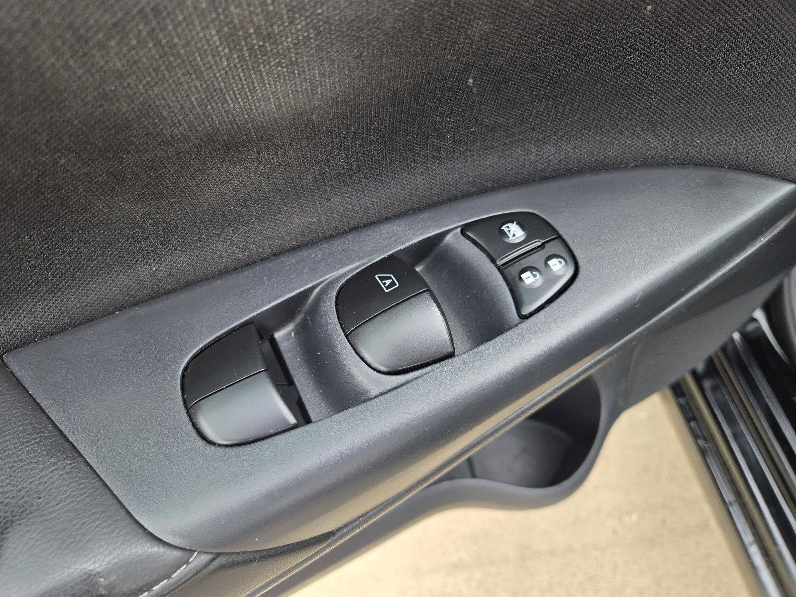 Used 2019 Nissan Sentra S FWD image 13
