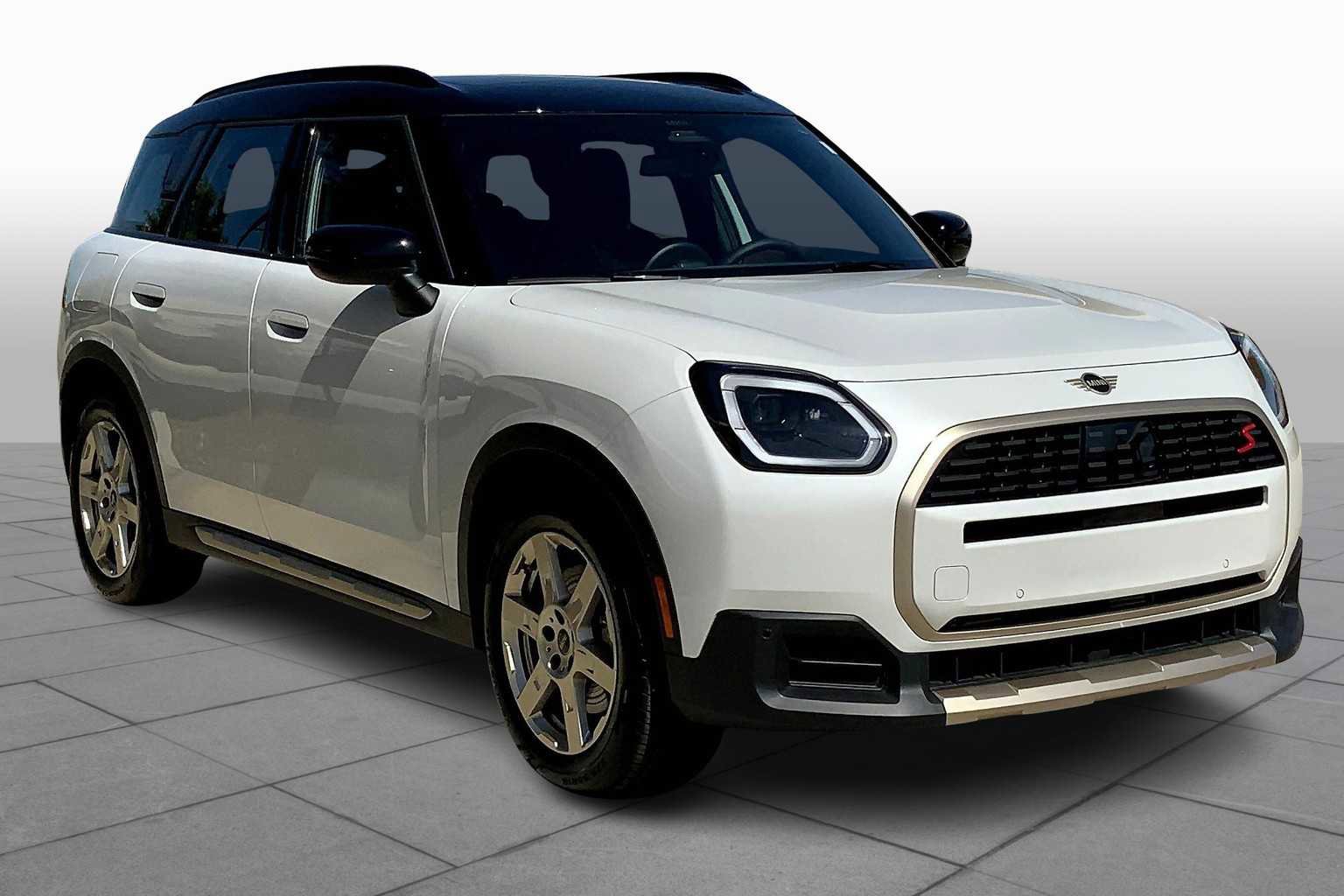 Used 2025 MINI Cooper Countryman S image 2