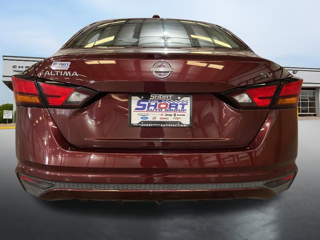 Used 2024 Nissan Altima 2.5 SV FWD image 4