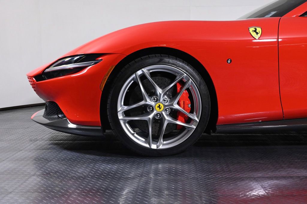 Certified 2025 Ferrari Roma Spider RWD image 28