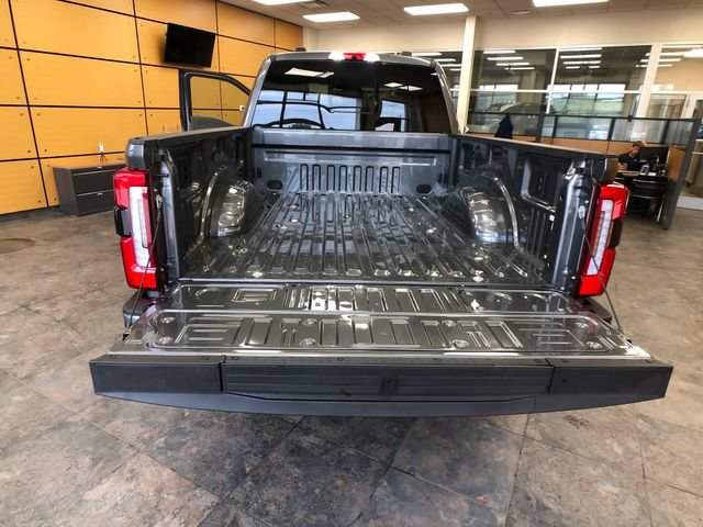 New 2026 Ford F250 Platinum w/ Platinum Plus Package AWD/4WD image 22