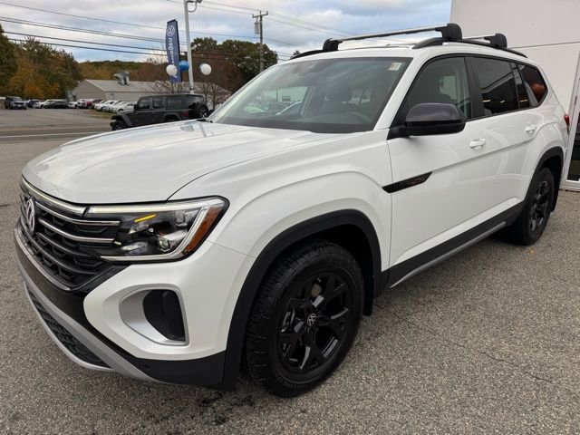 New 2026 Volkswagen Atlas Peak Edition image 1