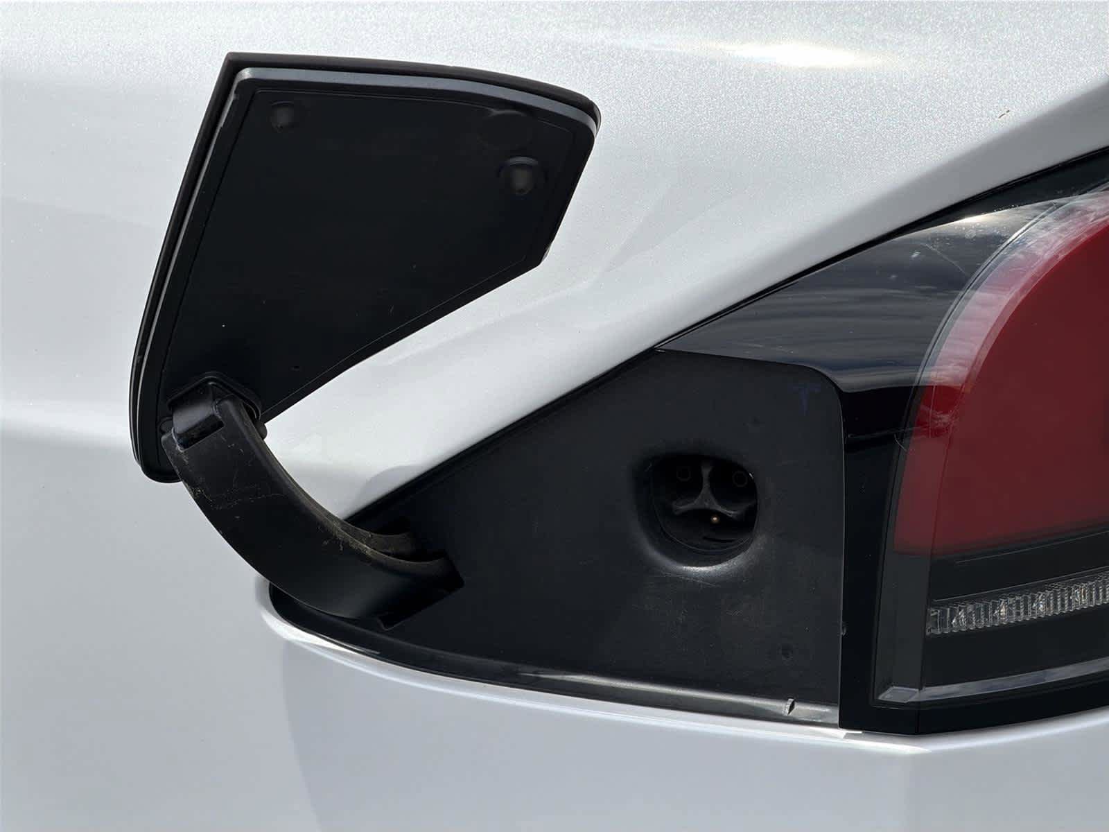 Used 2022 Tesla Model X AWD/4WD image 10