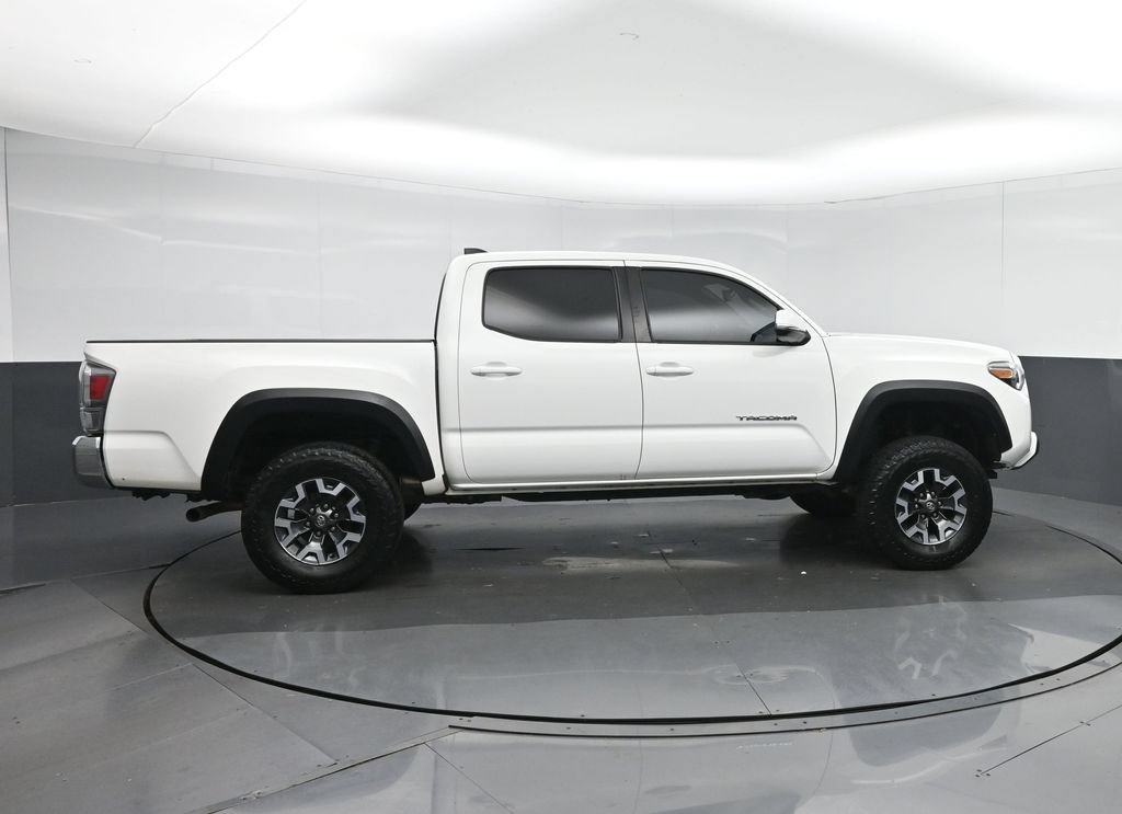 Used 2022 Toyota Tacoma TRD Off-Road RWD image 8