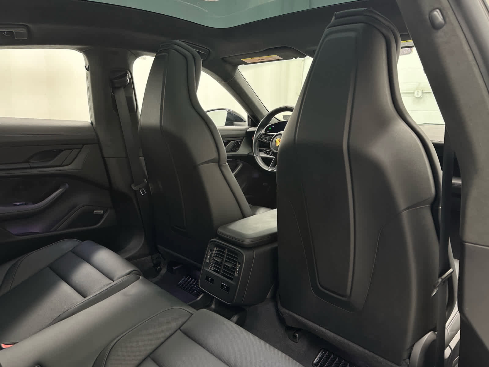 Used 2021 Porsche Taycan Turbo image 20