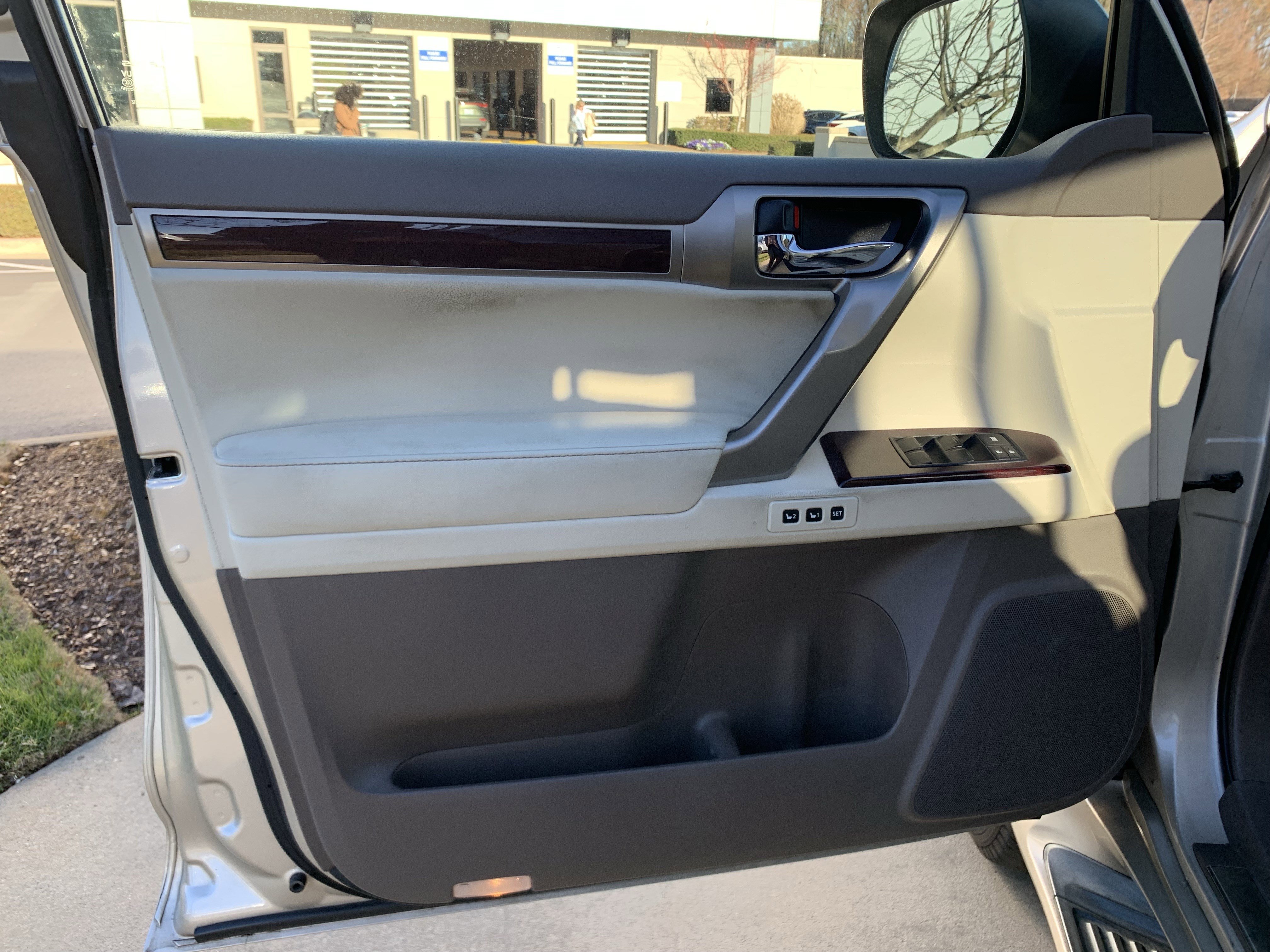 Used 2014 Lexus GX 460 image 14