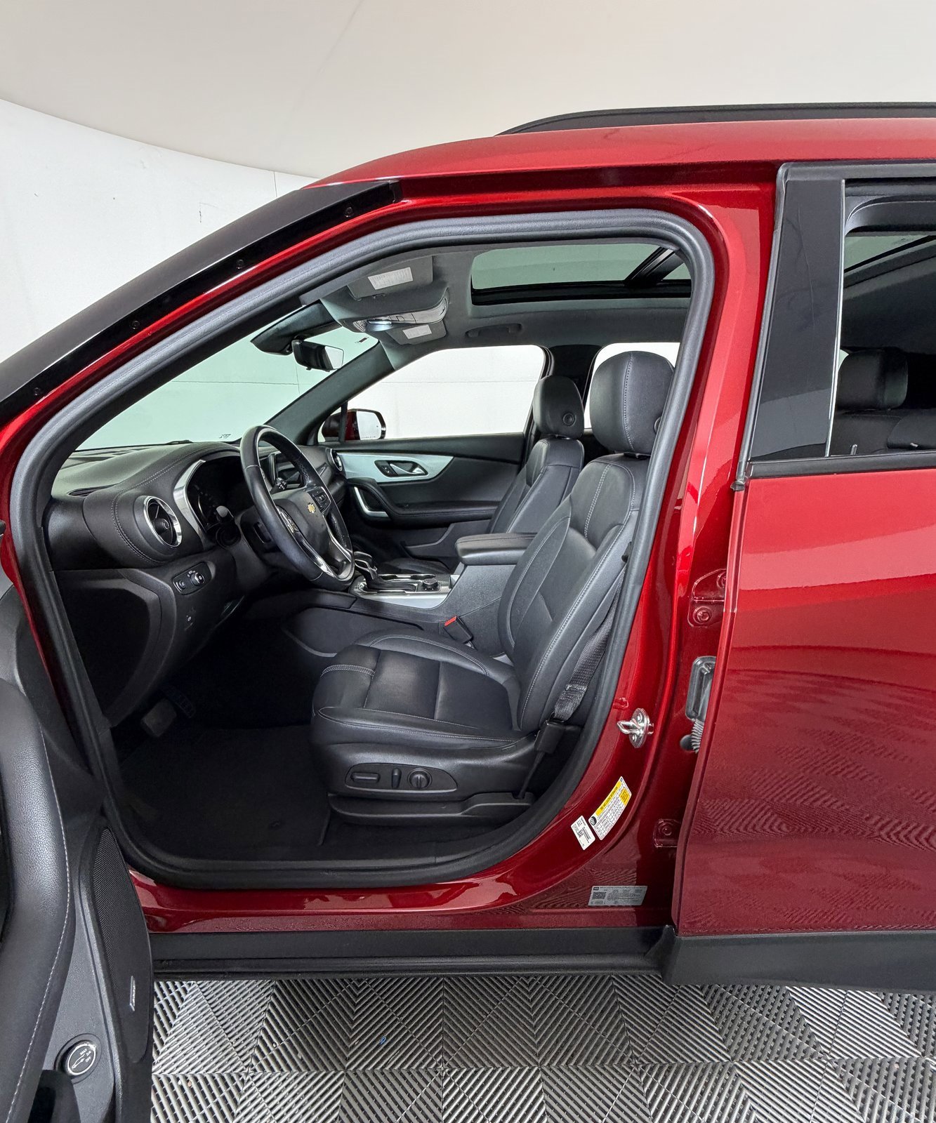 Used 2022 Chevrolet Blazer LT w/ Sound & Technology Package image 9