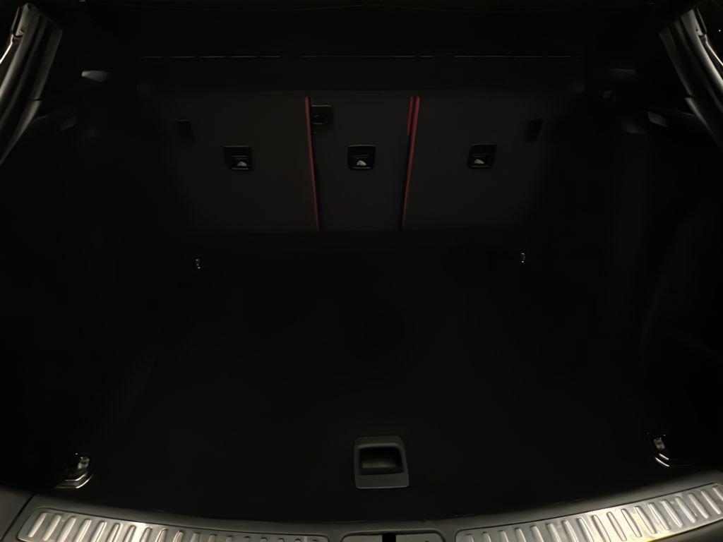 Used 2018 Porsche Macan S image 19