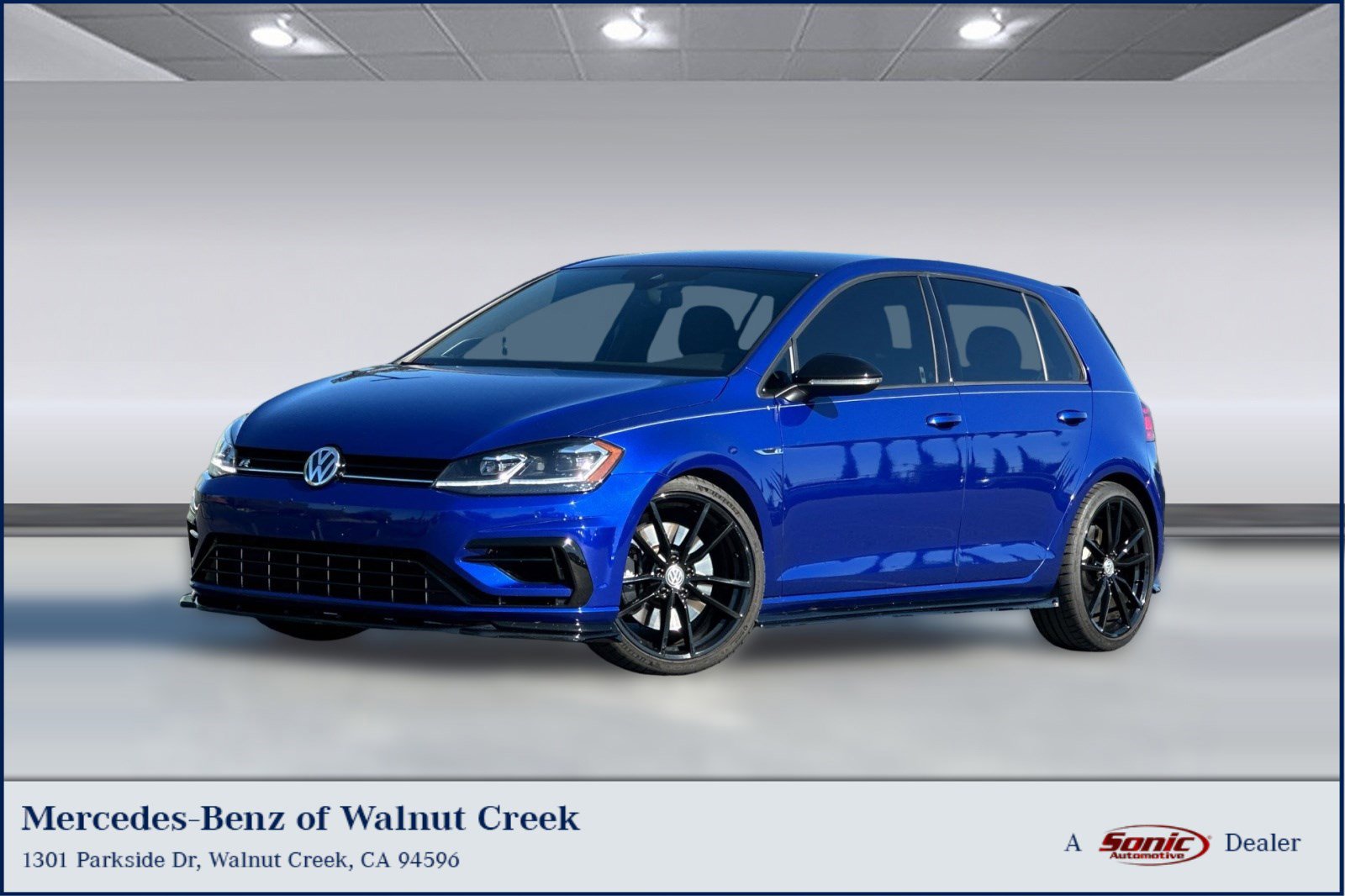 Used 2019 Volkswagen Golf R 4-Door image 1