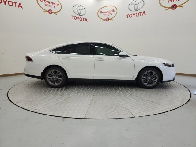 Used 2024 Honda Accord EX image 3