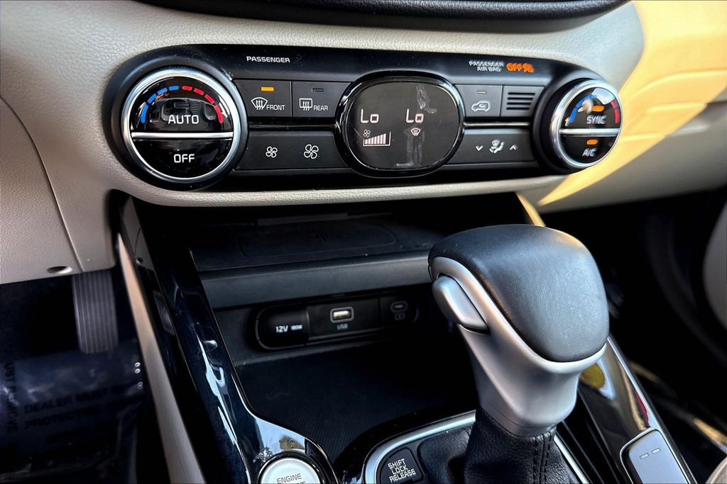 Used 2024 Kia Soul EX FWD image 17