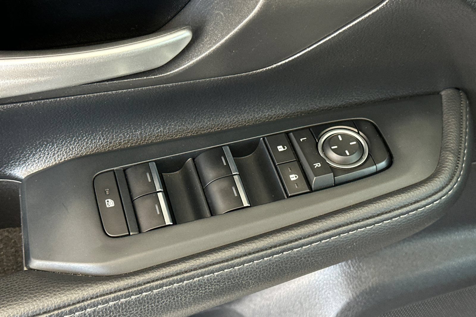 Used 2024 Toyota Grand Highlander FWD image 12