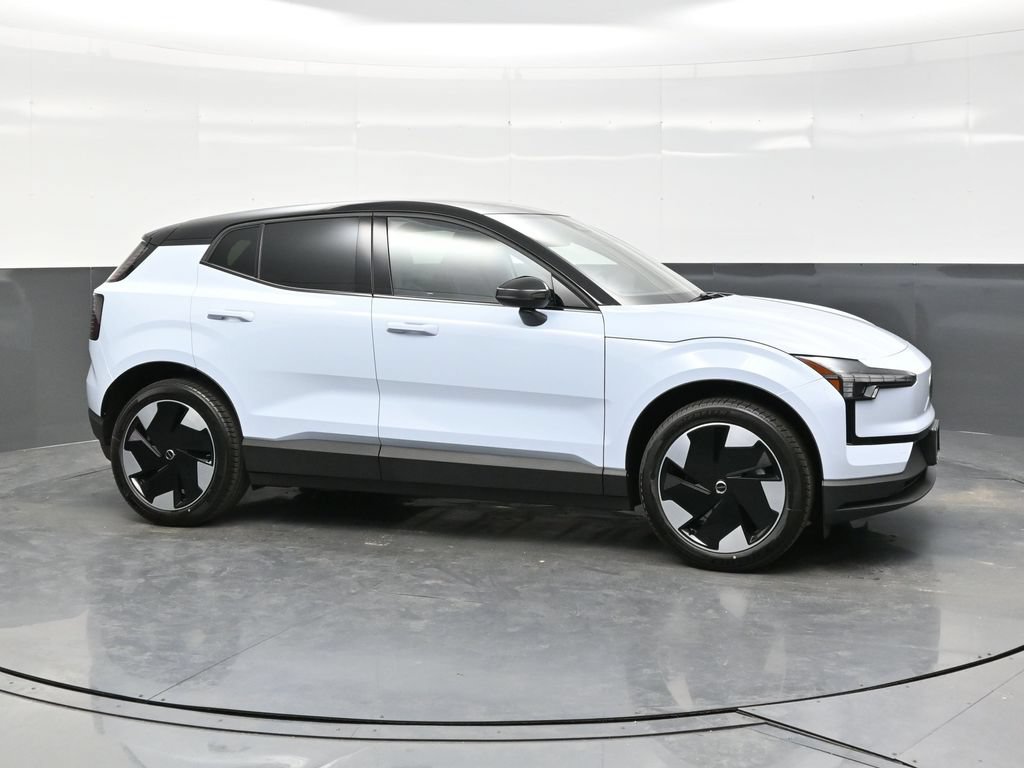New 2026 Volvo EX30 Plus w/ Climate Package RWD image 8