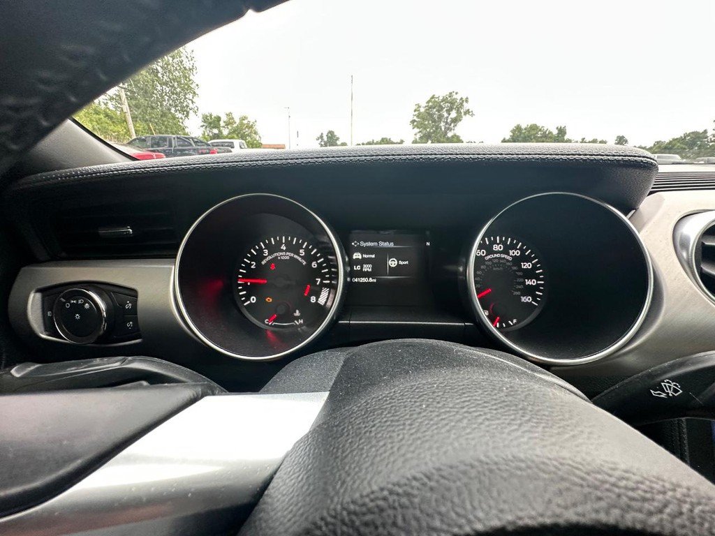 Used 2020 Ford Mustang GT Premium w/ Black Accent Package RWD image 20