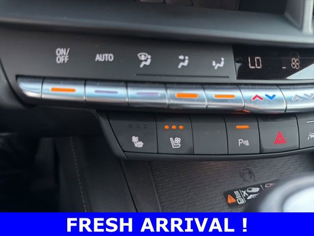 Used 2023 Cadillac CT4 Premium Luxury image 25