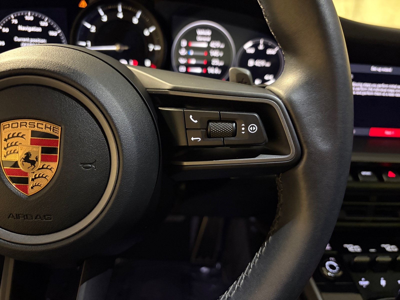 Used 2021 Porsche 911 Carrera RWD image 38